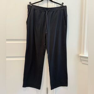 Lululemon Soft Jersey Straight Leg Mid-Rise Pant *Regular Size 14 Black